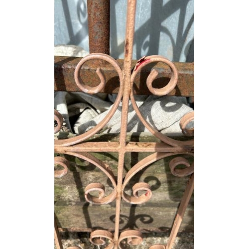 1295 - A PAIR OF CAST AND WROUGHT IRON GATES, 107CM (H) X 117CM (W) / ALL LOTS ARE LOCATED IN SL0 9LG, REGR... 