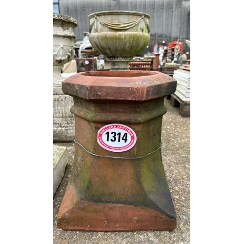 1314 - TWO NON-MATCHING CHIMNEY POTS, LARGEST 45CM (H) / ALL LOTS ARE LOCATED IN SL0 9LG, REGRETFULLY WE DO... 