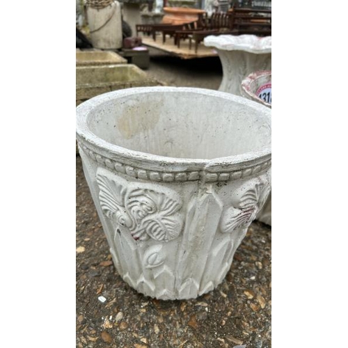 1318 - A PAIR OF RECONSTITUTED STONE PLANTERS, 32CM (H) X 32CM (DIA) / ALL LOTS ARE LOCATED IN SL0 9LG, REG... 