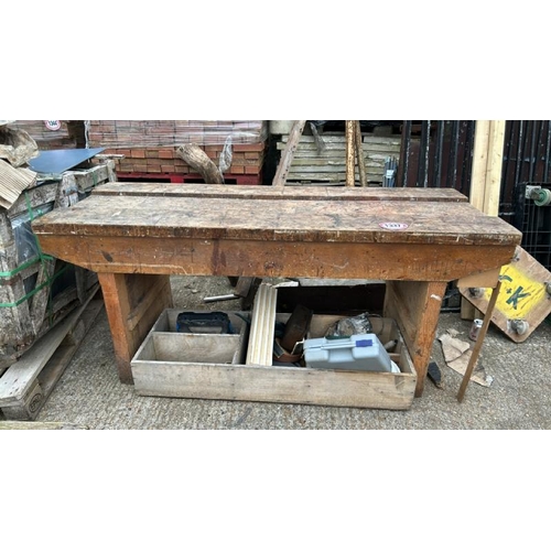 1337 - AN ANTIQUE WOODEN WORKBENCH, 82CM (H) X 186CM (L) X 72CM (D) / ALL LOTS ARE LOCATED IN SL0 9LG, REGR... 