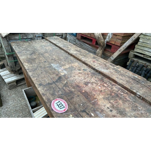 1337 - AN ANTIQUE WOODEN WORKBENCH, 82CM (H) X 186CM (L) X 72CM (D) / ALL LOTS ARE LOCATED IN SL0 9LG, REGR... 