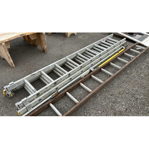 1364 - TWO LADDERS, ONE EXTENDING / ALL LOTS ARE LOCATED IN SL0 9LG, REGRETFULLY WE DO NOT OFFER SHIPPING, ... 