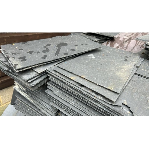 1377 - A LARGE QUANTITY OF ROOFING SLATE, ACROSS TWO PALLETS / ALL LOTS ARE LOCATED IN SL0 9LG, REGRETFULLY... 