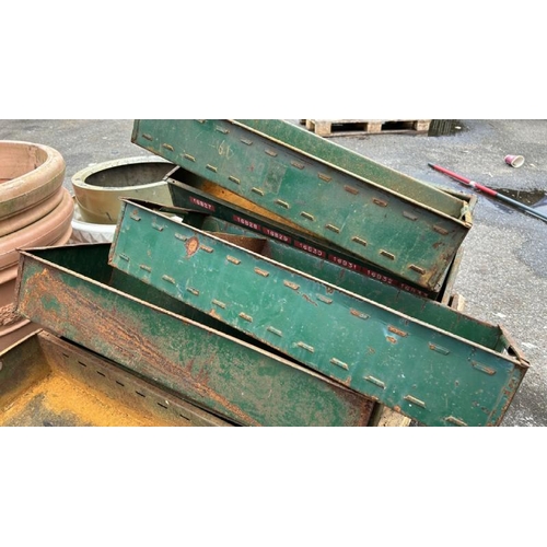 1378 - TEN VINTAGE METAL TOTES, 75CM (L) X 32CM (W) / ALL LOTS ARE LOCATED IN SL0 9LG, REGRETFULLY WE DO NO... 