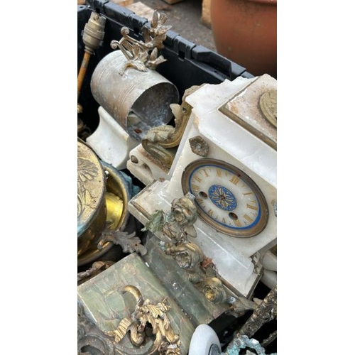 1382 - A QUANTITY OF SMALL ANTIQUES INCL. ALABASTER CLOCK COMPONENTS, GLASSWARE AND MORE / ALL LOTS ARE LOC... 
