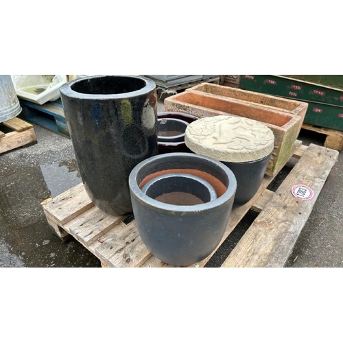 1383 - TWO TERRACOTTA PLANTERS AND SIX OTHERS / ALL LOTS ARE LOCATED IN SL0 9LG, REGRETFULLY WE DO NOT OFFE... 