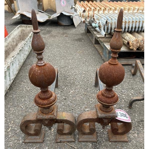 1386 - A PAIR OF ORNATE CAST IRON FIRE DOGS, 60CM (H) X 51CM (L) / ALL LOTS ARE LOCATED IN SL0 9LG, REGRETF... 