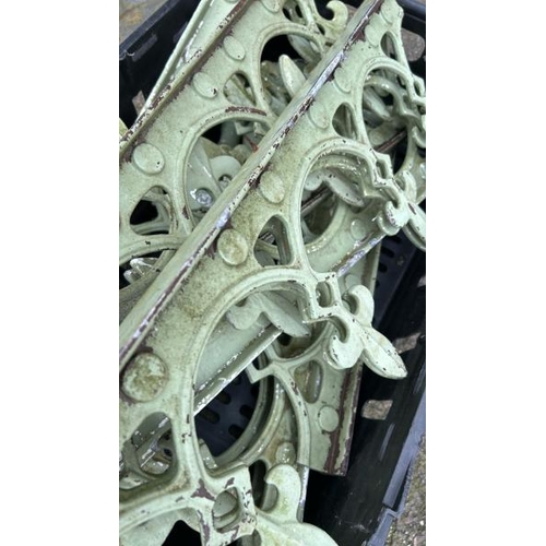 1399 - A COLLECTION OF METAL WALL FEATURES, EACH APPROX. 59CM (L) / ALL LOTS ARE LOCATED IN SL0 9LG, REGRET... 