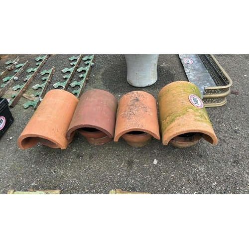 1401 - FOUR TERRACOTTA CHIMNEY COWLS / ALL LOTS ARE LOCATED IN SL0 9LG, REGRETFULLY WE DO NOT OFFER SHIPPIN... 