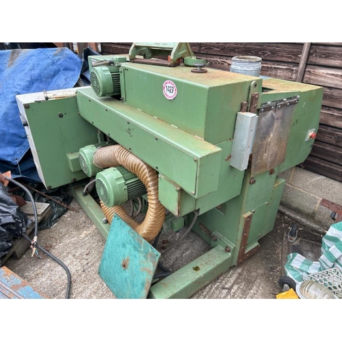 Lot 1427      