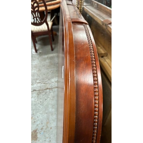 1509 - MAHOGANY EXTENDING DINING TABLE TOP WITH NO LEGS (INCOMPLETE), APPROX. 220 X 106CM / ALL LOTS ARE LO... 