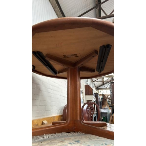 1511 - EXTENDABLE CIRCULAR DANISH TEAK DINING TABLE (INCOMPLETE - NO MIDDLE LEAF), 123 DIAMETER X 70CM (H) ... 