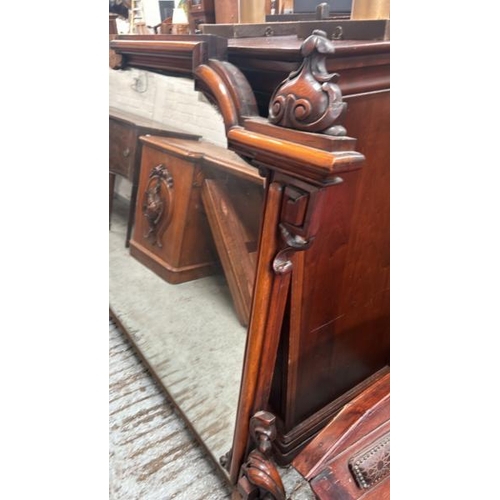 1522 - A LARGE DRESSING TABLE WITH CARVED PHEASANT DECORATION AND A VERY LARGE MIRROR (188 X 135CM), WITH O... 