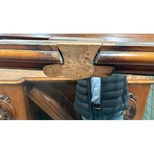 1522 - A LARGE DRESSING TABLE WITH CARVED PHEASANT DECORATION AND A VERY LARGE MIRROR (188 X 135CM), WITH O... 