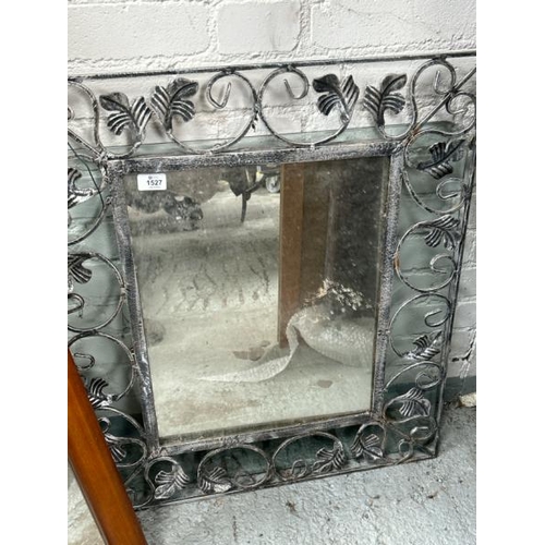 Lot 1527      