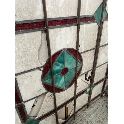 1537 - THREE LEAD-LINED STAINED GLASS WINDOWS, IN NEED OF RESTORATION, 134 X 133CM / ALL LOTS ARE LOCATED I... 