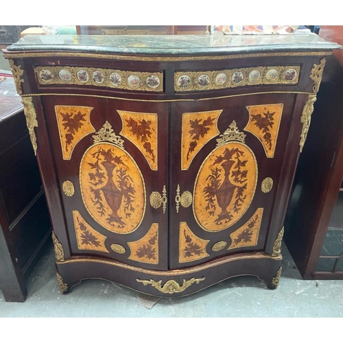 Lot 1553      