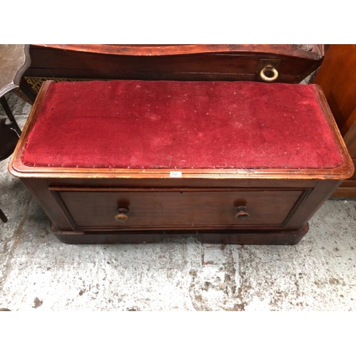 Lot 1585      