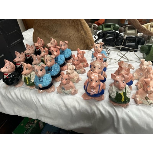 1780 - X25 WADE NATWEST PIGS / ALL LOTS ARE LOCATED IN SL0 9LG, REGRETFULLY WE DO NOT OFFER SHIPPING, BUYER... 