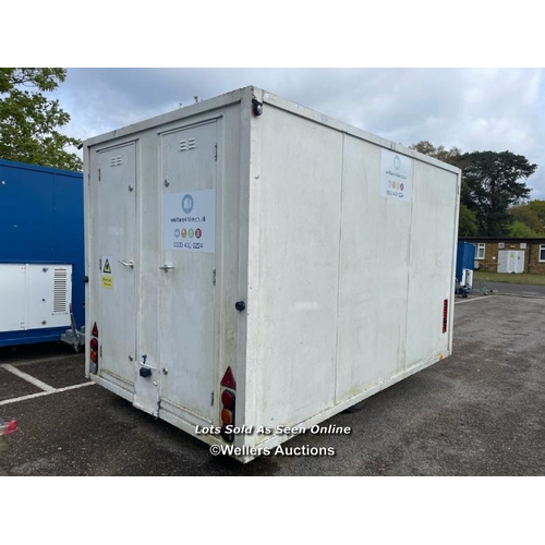 1007 - 6 PERSON 12 X 7.5FT AJC EASY CABIN TOWABLE WELFARE UNIT, INCLUDES WASH BASIN, KETTLE, MICROWAVE, SEA... 