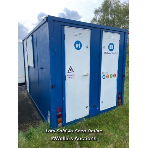 1013 - 6 PERSON 12 X 7.5FT AJC EASY CABIN TOWABLE WELFARE UNIT, INCLUDES WASH BASIN, KETTLE, MICROWAVE, SEA... 