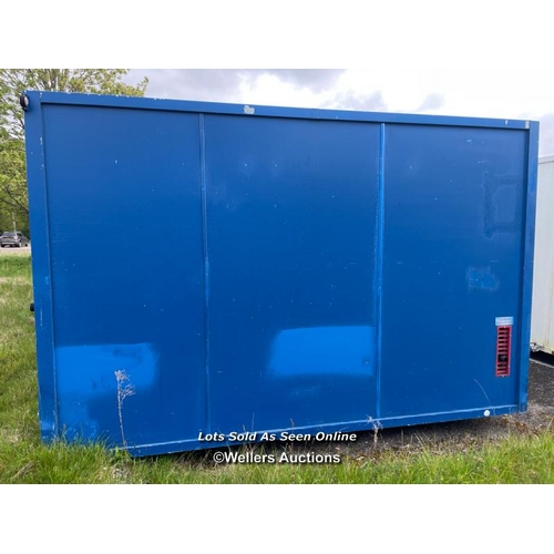 1013 - 6 PERSON 12 X 7.5FT AJC EASY CABIN TOWABLE WELFARE UNIT, INCLUDES WASH BASIN, KETTLE, MICROWAVE, SEA... 