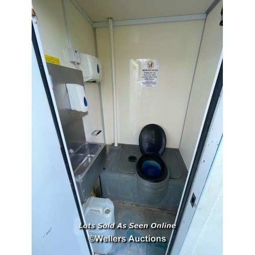 1014 - 6 PERSON 12 X 7.5FT AJC EASY CABIN TOWABLE WELFARE UNIT, INCLUDES WASH BASIN, KETTLE, MICROWAVE, SEA... 