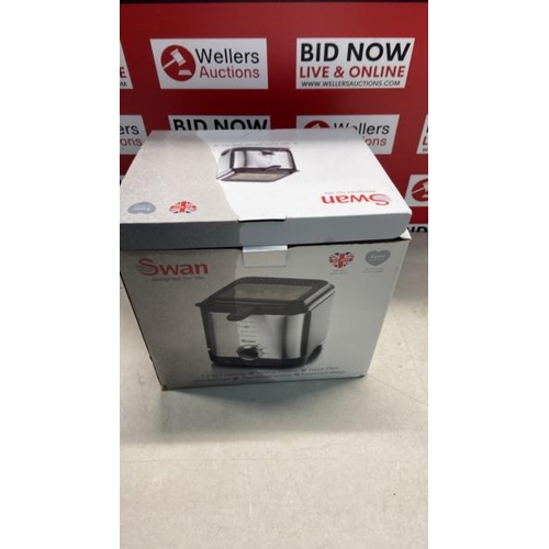 5202 - SWAN 1.5 LITRE STAINLESS STEEL FRYER WITH VIEWING WINDOW, EASY CLEAN AND ADJUSTABLE TEMPERATURE CONT... 