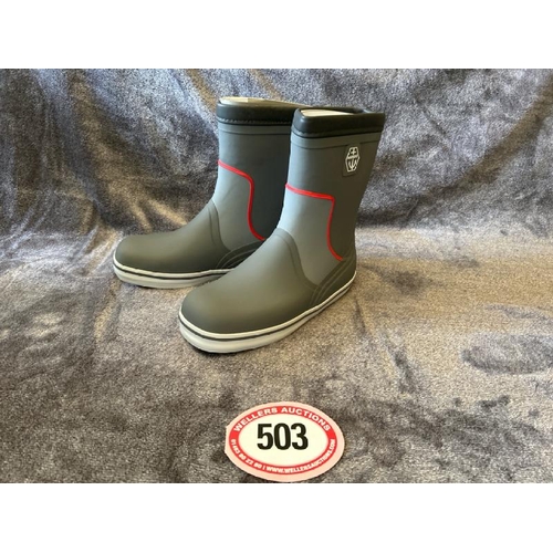 503 - NEW MAINDECK SHORT RUBBER SAILING BOOTS, UK 6.5