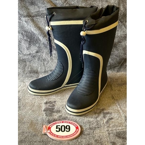 509 - NEW WAVELINE WHITBY LONG SAILING BOOTS, UK 4.5