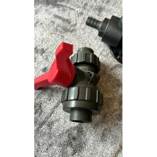 592 - X4 NEW DIVERTER VALVES