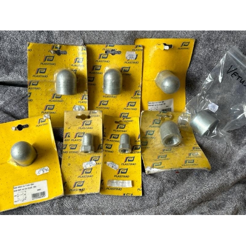 693 - X6 NEW PLASTIMO PROP NUT ANNODES, MIXED SIZES AND X1 VETUS