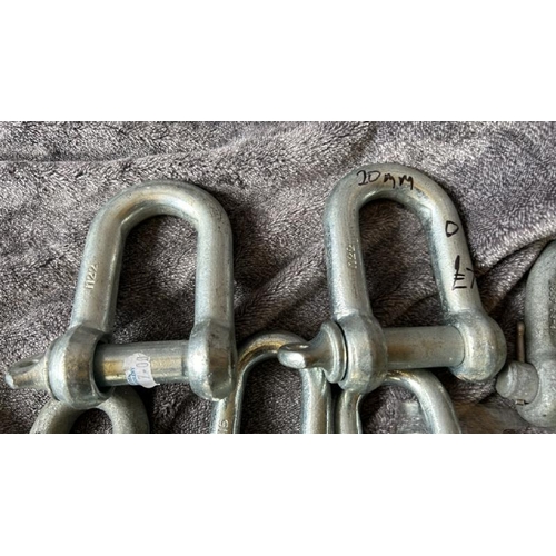 716 - JOB LOT NEW GALVANISED D LINK SHACKLES