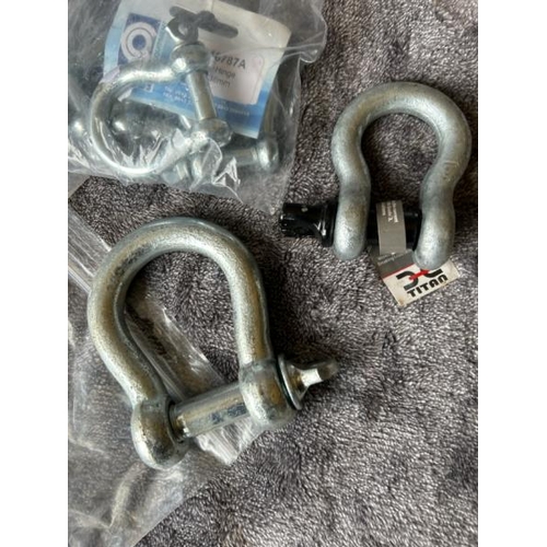 717 - JOB LOT OF NEW SHACKLES