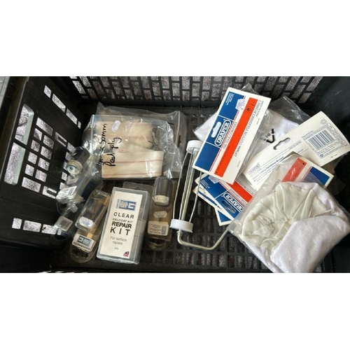 758 - CRATE OF BOAT DIY ACCESSORIES INC. DRAPER POLISHING COTTON, PAINT ROLLER, GELCOAT REPAIR KIT ETC