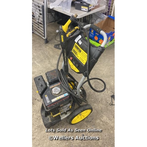 6060 - CHAMPION PETROL 2600 PSI PRESSURE WASHER / HEAVY SIGNS OF USE