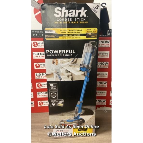 6062 - SHARK HZ400UKT CORDED STICK VACUUM / POWERS UP / SIGNS OF USE / P9