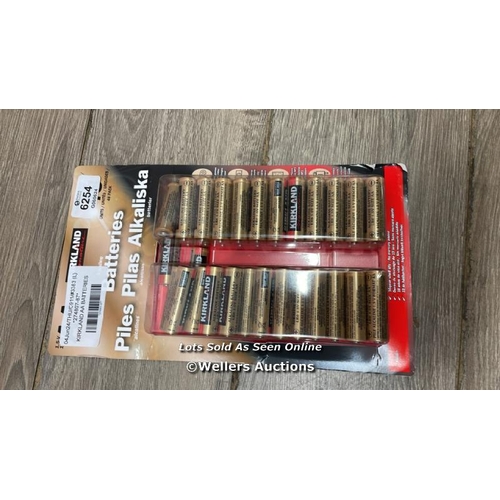 6254 - KIRKLAND AA BATTERIES / B29