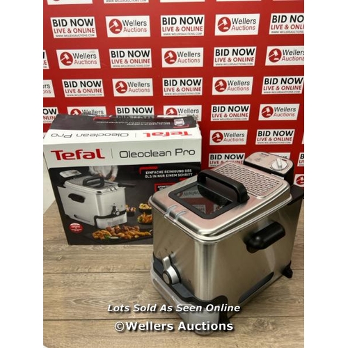 6353 - TEFAL OLEOCLEAN PRO DEEP FRYER FR804140 / POWERS UP / MINIMAL SIGNS OF USE