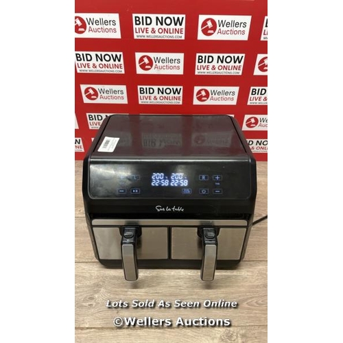 6374 - SUR LA TABLE AIR FRYER WITH X2 3.8L DRAWERS / POWERS UP / SIGNS OF USE