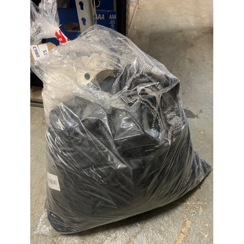 140 - Bag of pre-owned trousers / e2