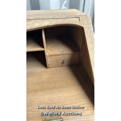 8004 - FRENCH ANTIQUE BUREAU / WRITERS DESK / 126 X 105.5 X 51CM / CON