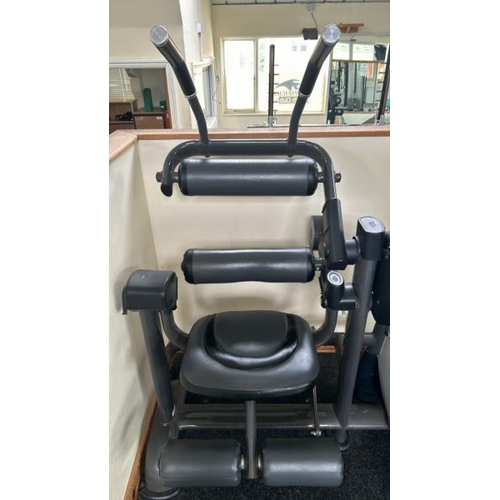 18 - SPORTSART FITNESS S931 ABDOMINAL CRUNCH MACHINE, 120KG WEIGHT CAPACITY, APPROX OVERALL DIMENSIONS 16... 