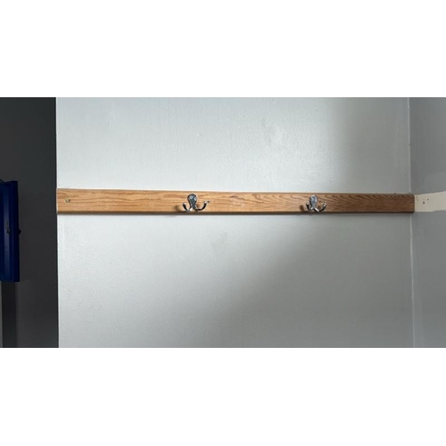 59 - CHANGING ROOM COAT HOOKS, BUYER WILL REQUIRE PHILIPS HEAD SCREWDRIVER TO REMOVE, APPROX OVERALL LENG... 