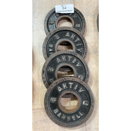 84 - X4 AKTIV 1.25KG IRON WEIGHT PLATES