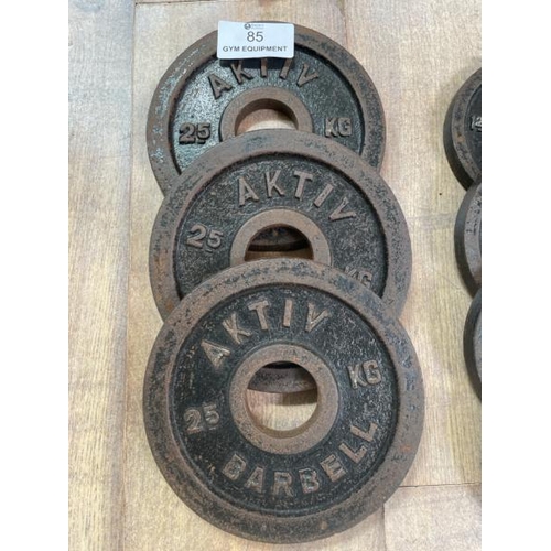 85 - X3 AKTIV 2.5KG IRON WEIGHT PLATES