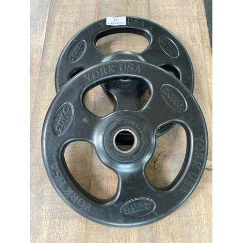 90 - X2 YORK 20KG RUBBER WEIGHT PLATES