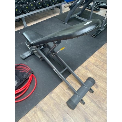 96 - SPORTSART FITNESS A991 ADJUSTABLE BENCH, APPROX OVERALL MEASUREMENTS WHEN FULLY ADJUSTED 140CM (H) X... 