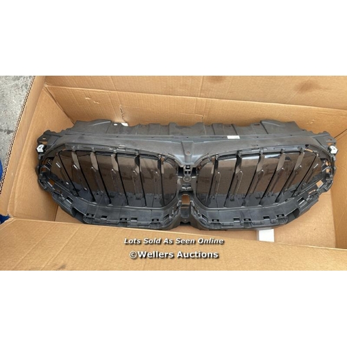 8018 - NEW GENUINE BMW G06 X6 AIR FLAPS, UPPER  51135A29C23 / CON