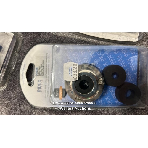 817 - X13 VARIOUS INDEX MARINE WATERPROOF PLUGS & SOCKETS